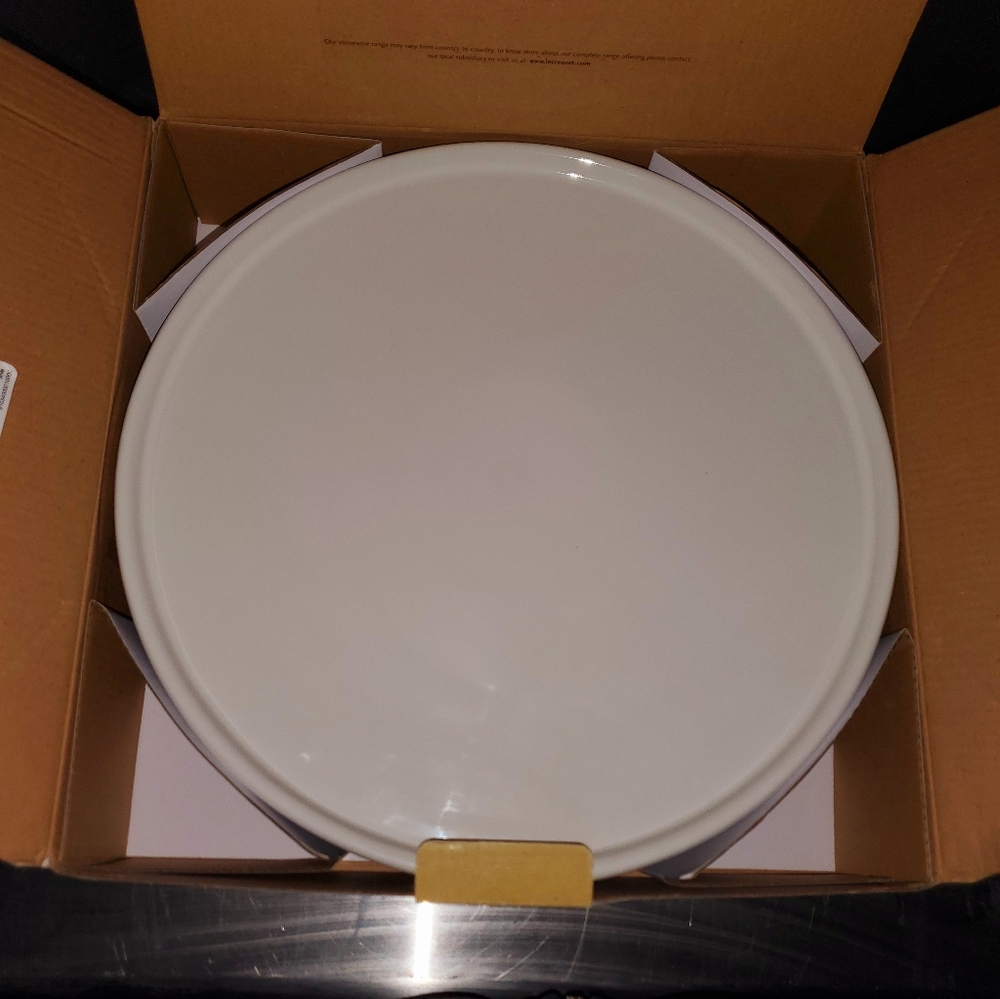 Le Creuset Cake Stand In White